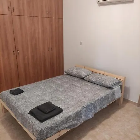 Helen Of Troy, The Parthenon Apt 105, Athinon 23 Tersefanou Apartment *